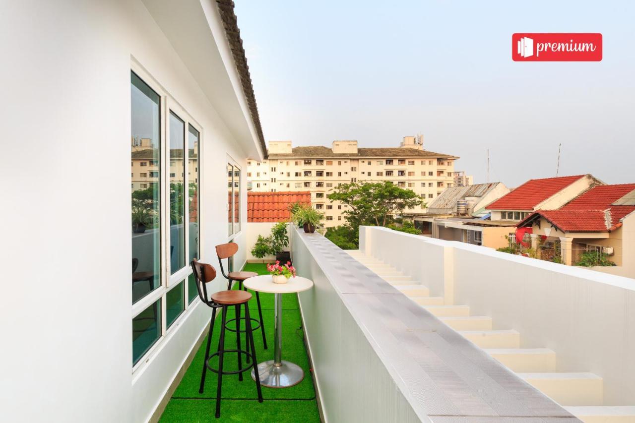 RedDoorz Ura Hotel Hung Phuoc 4 Ho-Chi-Minh-Stadt Exterior foto